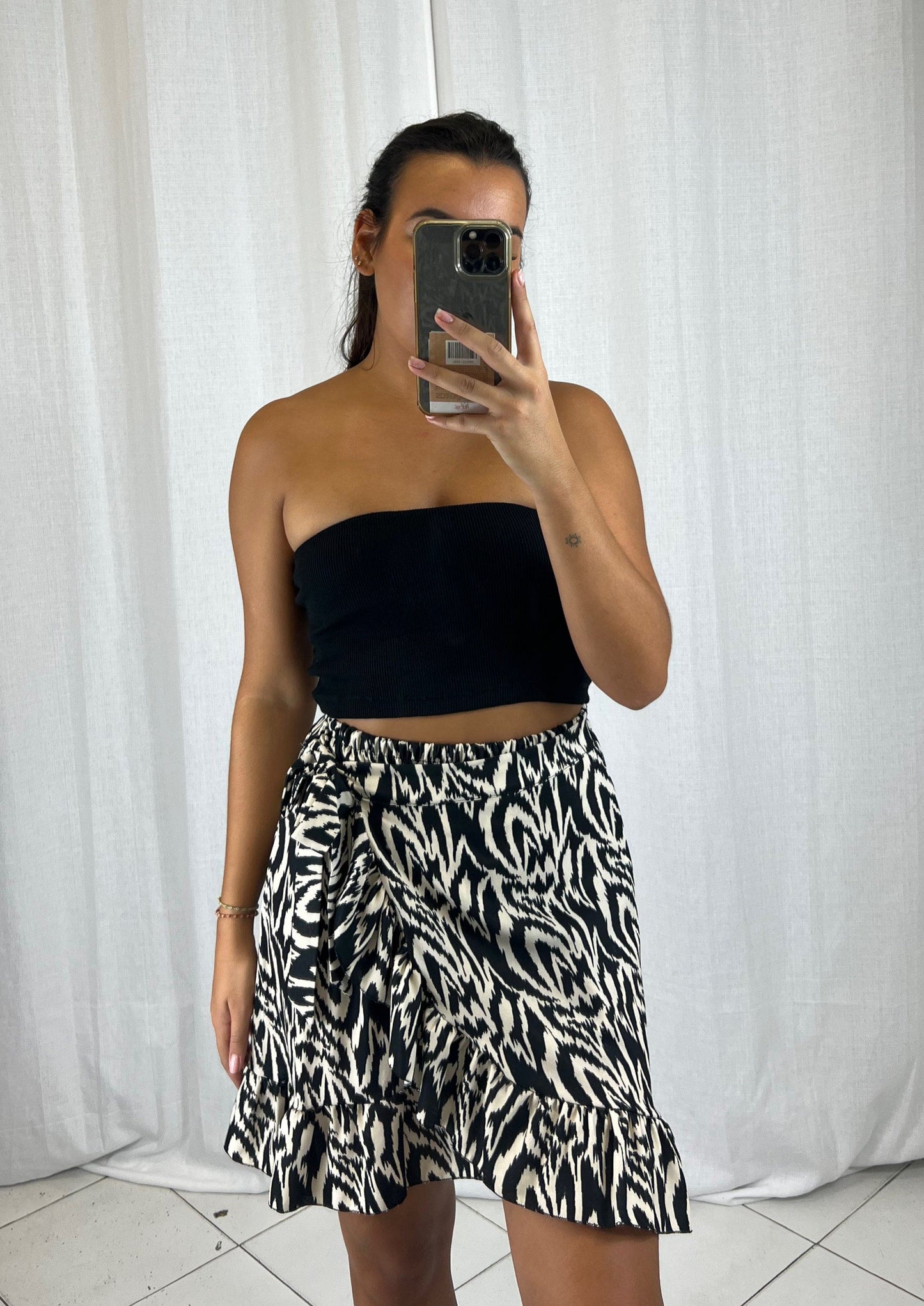 Jupe courte porte feuille - Boutique de vêtements pour femmes DRAGUIGNAN