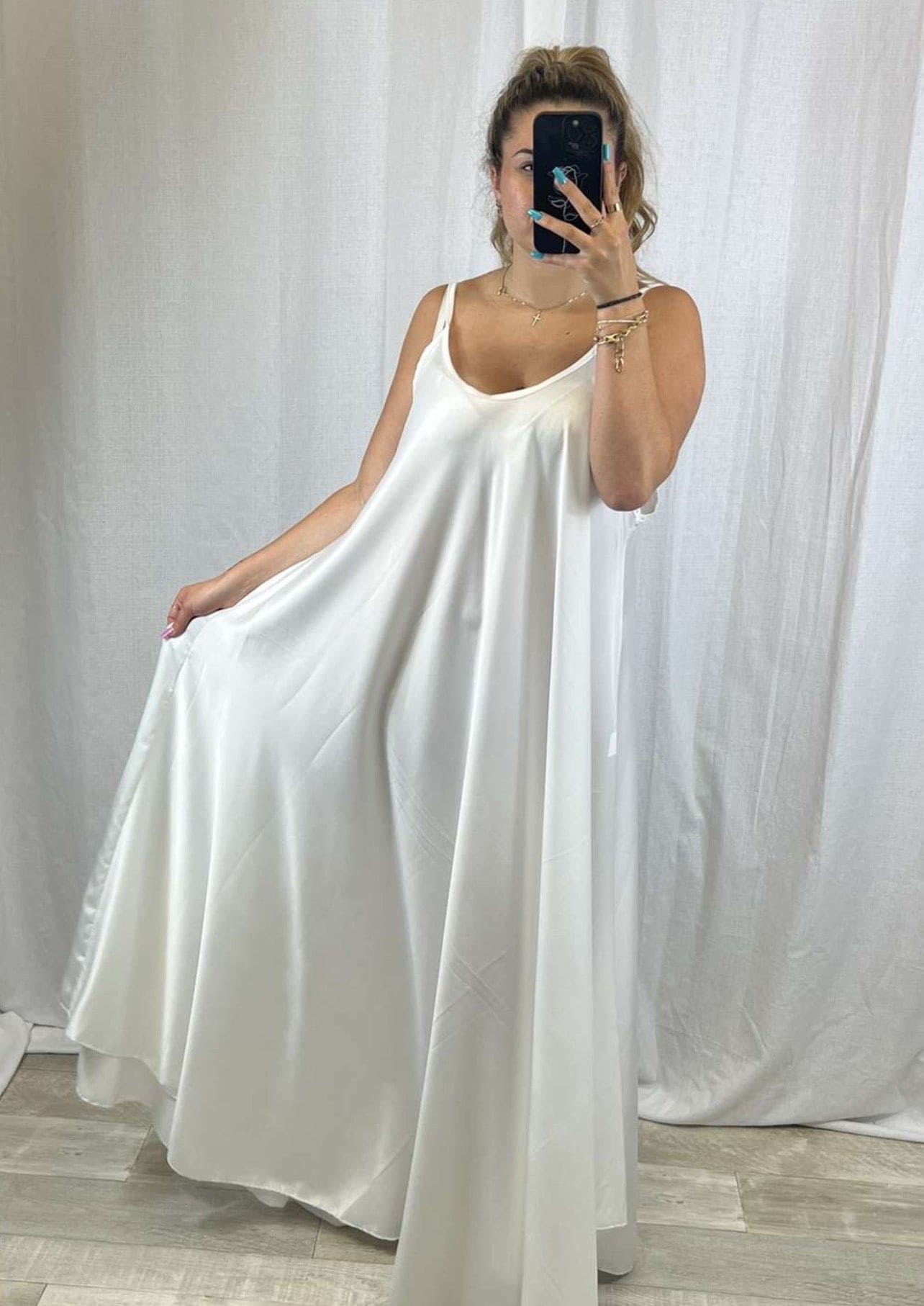 Robe longue effet de soie - Boutique de vêtements pour femmes DRAGUIGNAN