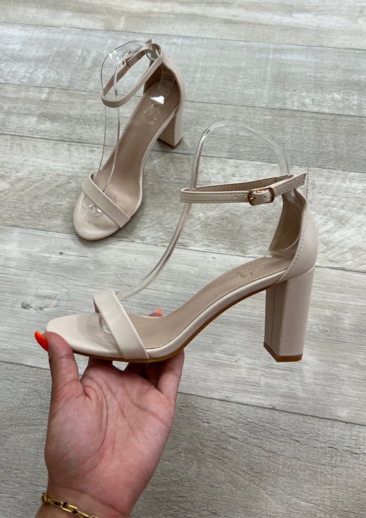 Talons beige - Boutique de vêtements pour femmes DRAGUIGNAN