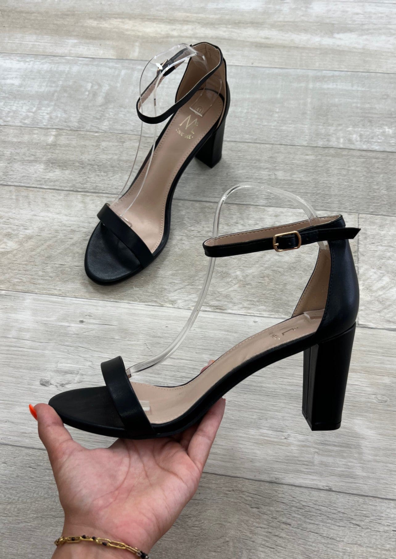 Talons noir - Boutique de vêtements pour femmes DRAGUIGNAN