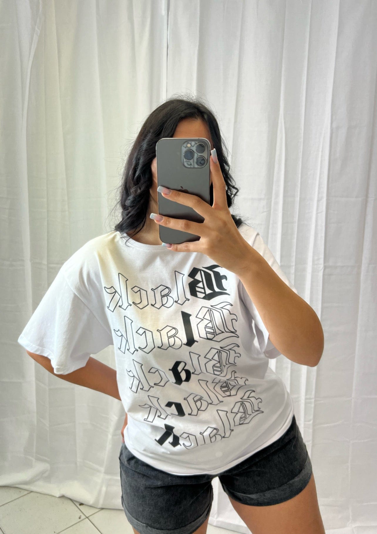 Tee Shirt Blanc - Boutique de vêtements pour femmes DRAGUIGNAN