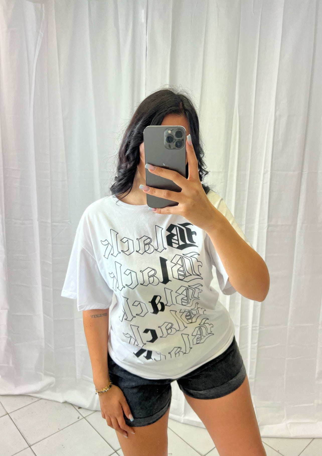 Tee Shirt Blanc - Boutique de vêtements pour femmes DRAGUIGNAN