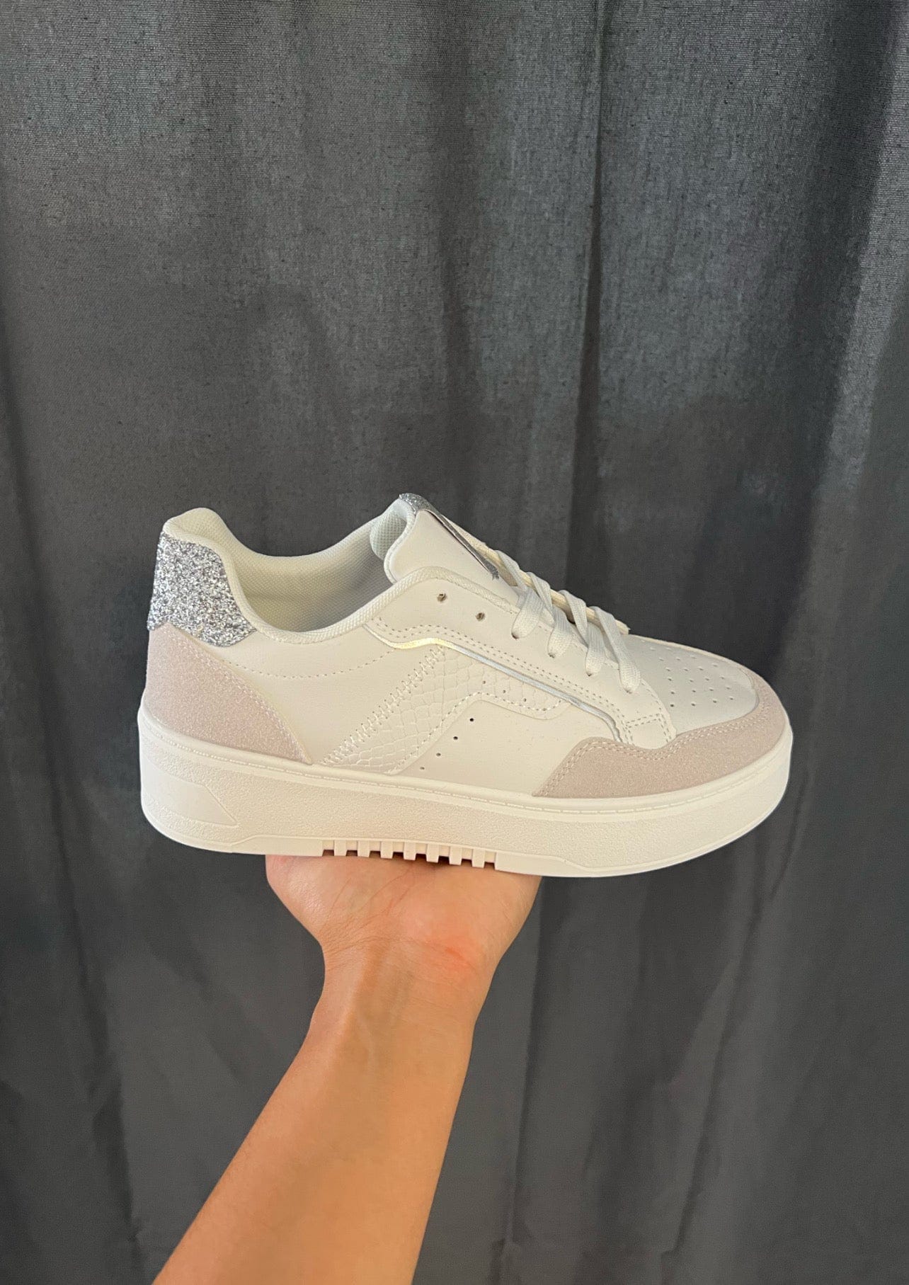 Basket Blanche - Boutique de vêtements pour femmes DRAGUIGNAN
