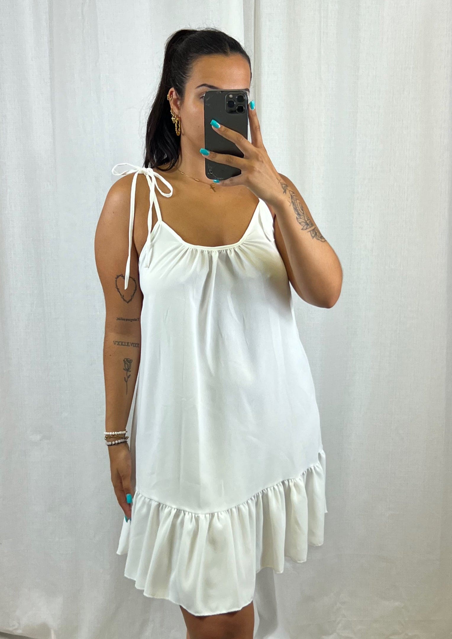 Robe courte blanche - Boutique de vêtements pour femmes DRAGUIGNAN