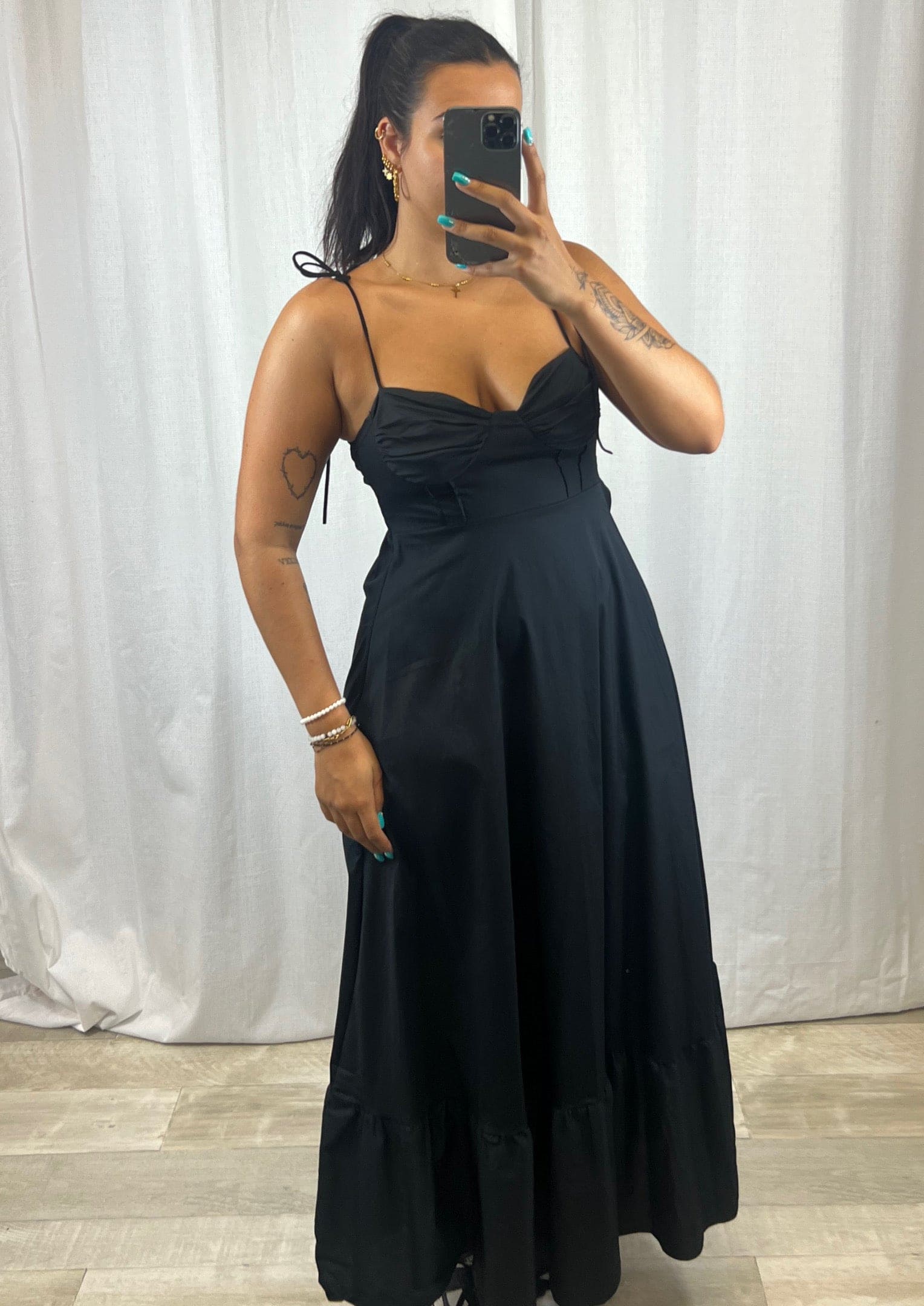 Robe longue noir - Boutique de vêtements pour femmes DRAGUIGNAN