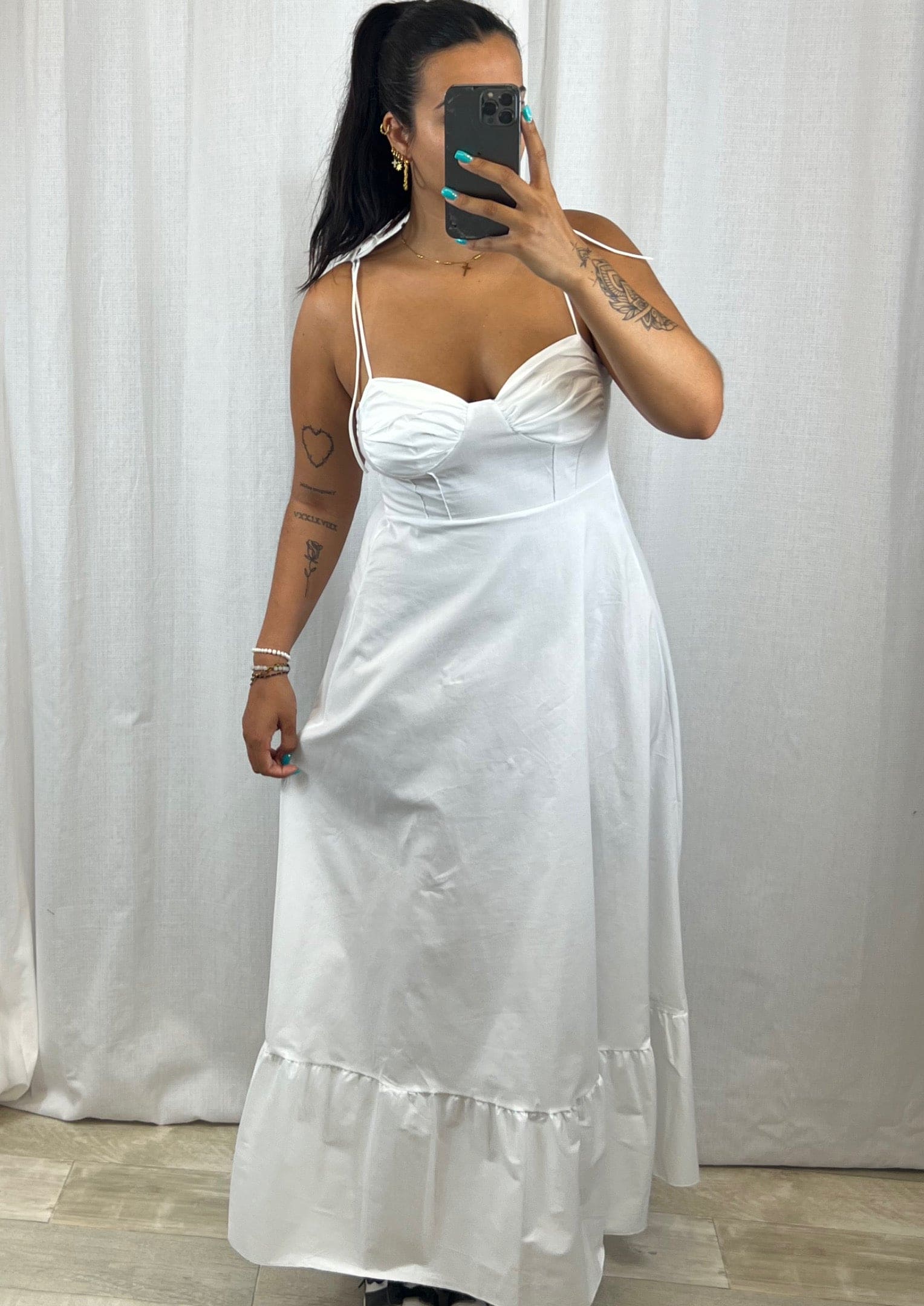 Robe longue blanche - Boutique de vêtements pour femmes DRAGUIGNAN