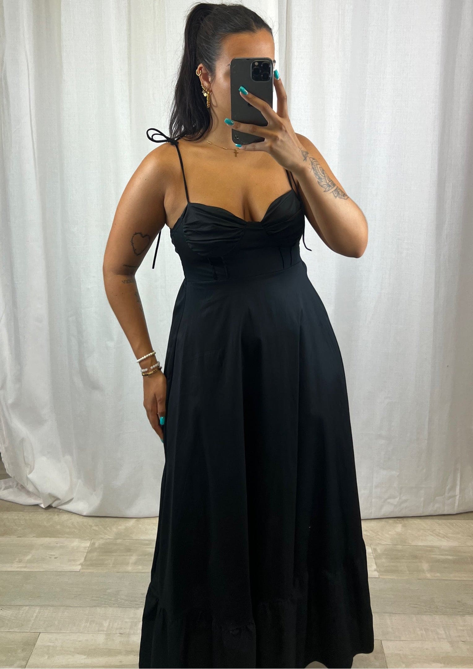 Robe longue noir - Boutique de vêtements pour femmes DRAGUIGNAN