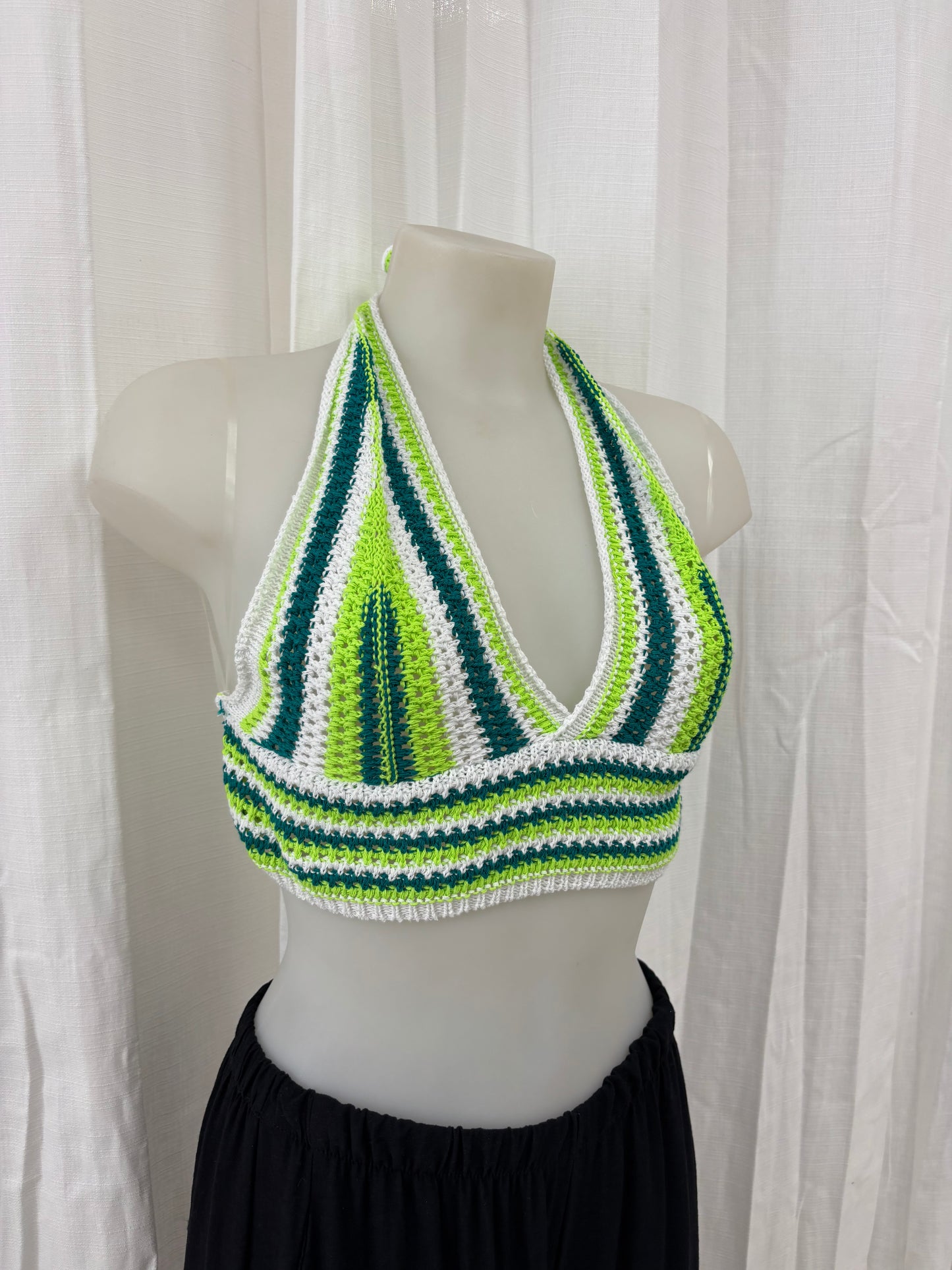 Vaea - Top en crochet vert clair foncé et blanc