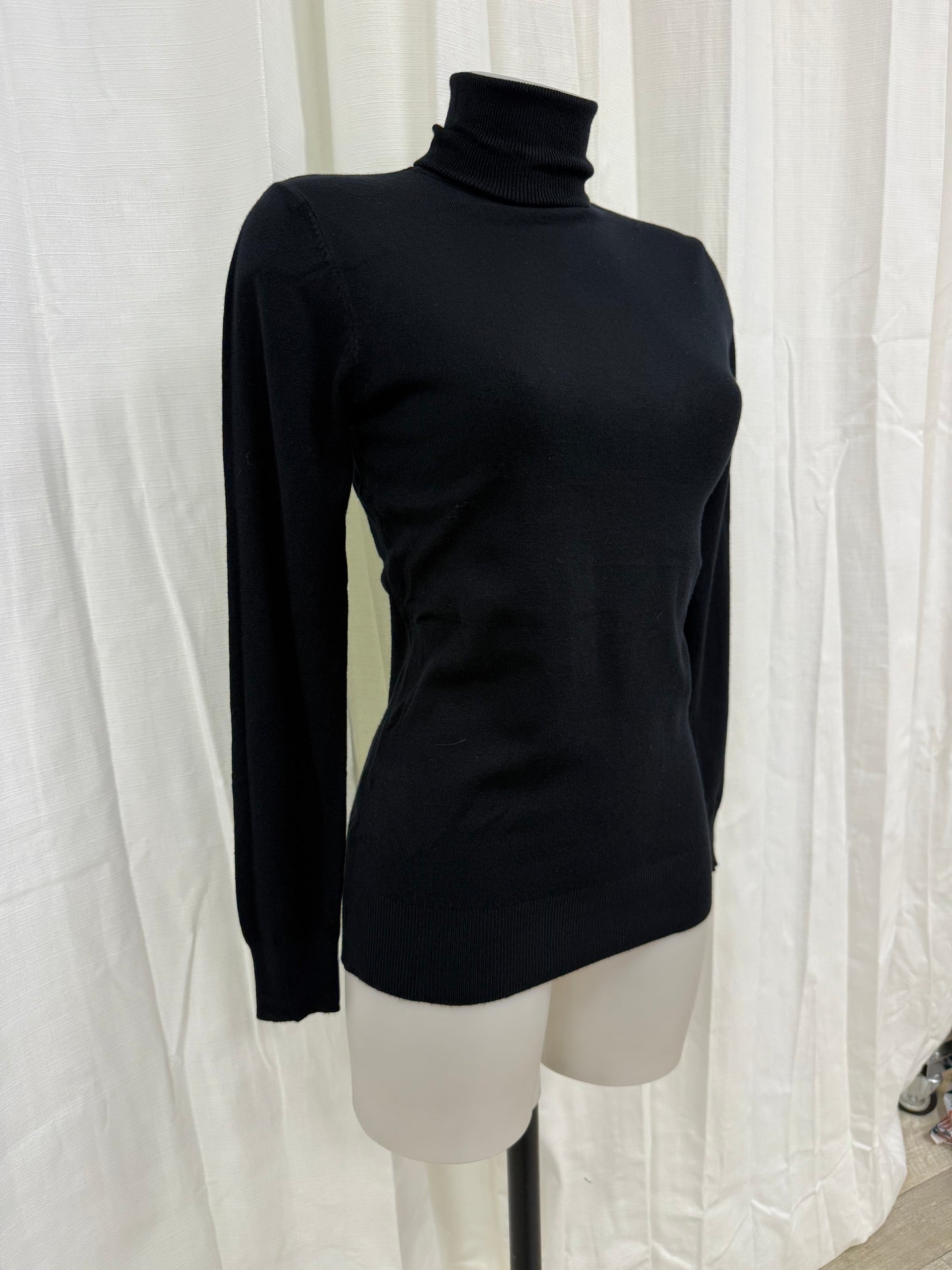 Pull col roulé noir RAYA