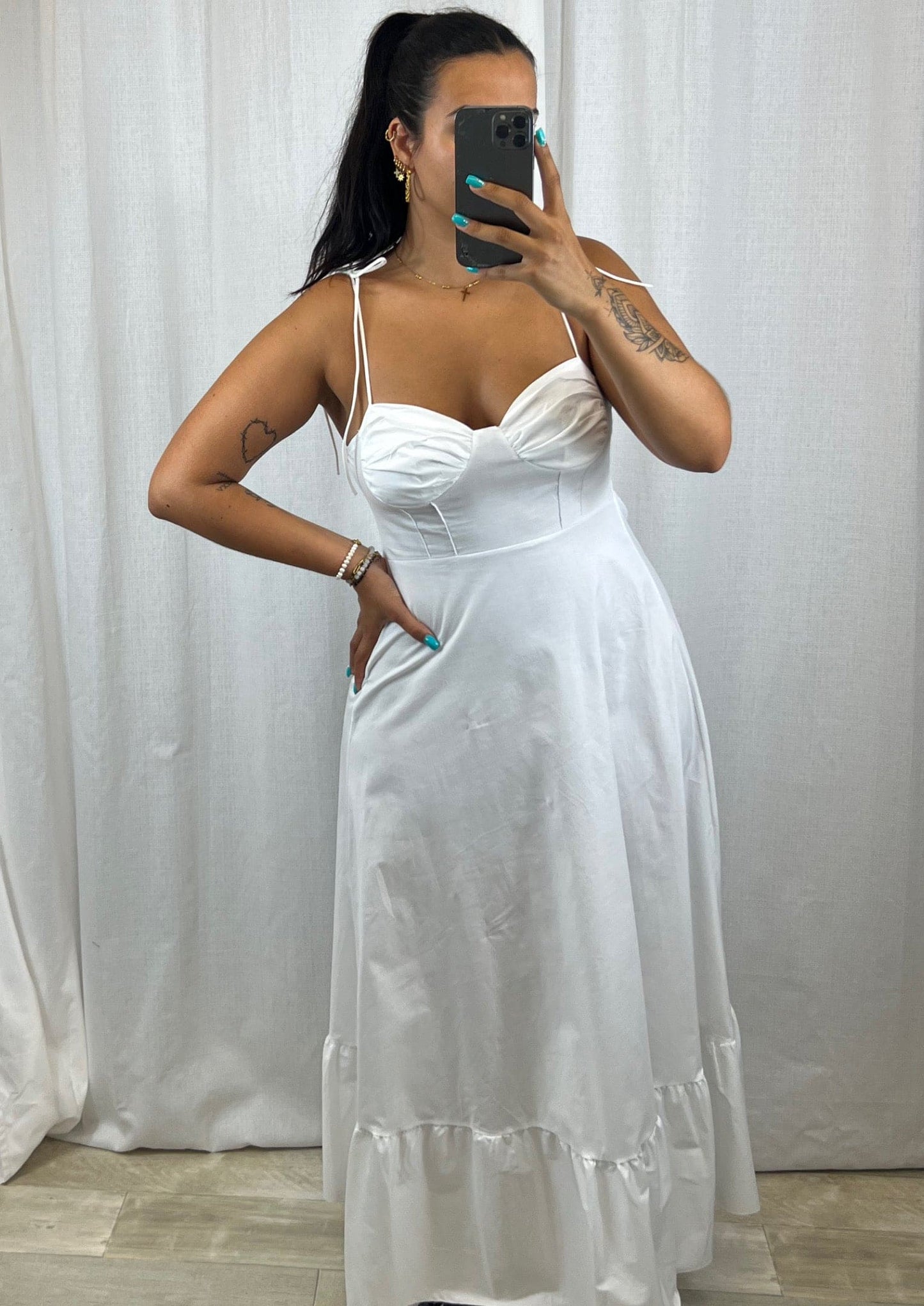 Robe longue blanche - Boutique de vêtements pour femmes DRAGUIGNAN