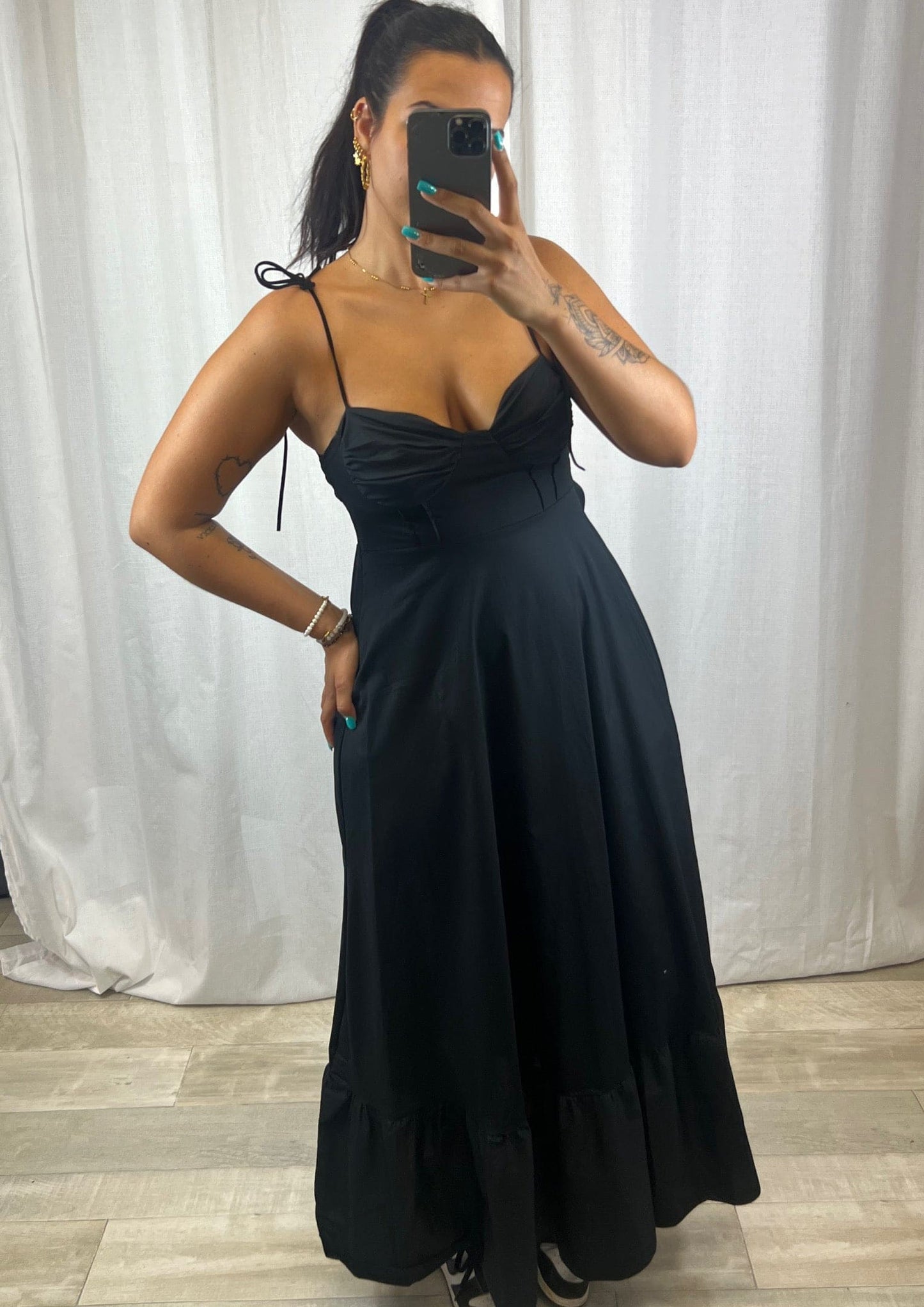 Robe longue noir - Boutique de vêtements pour femmes DRAGUIGNAN