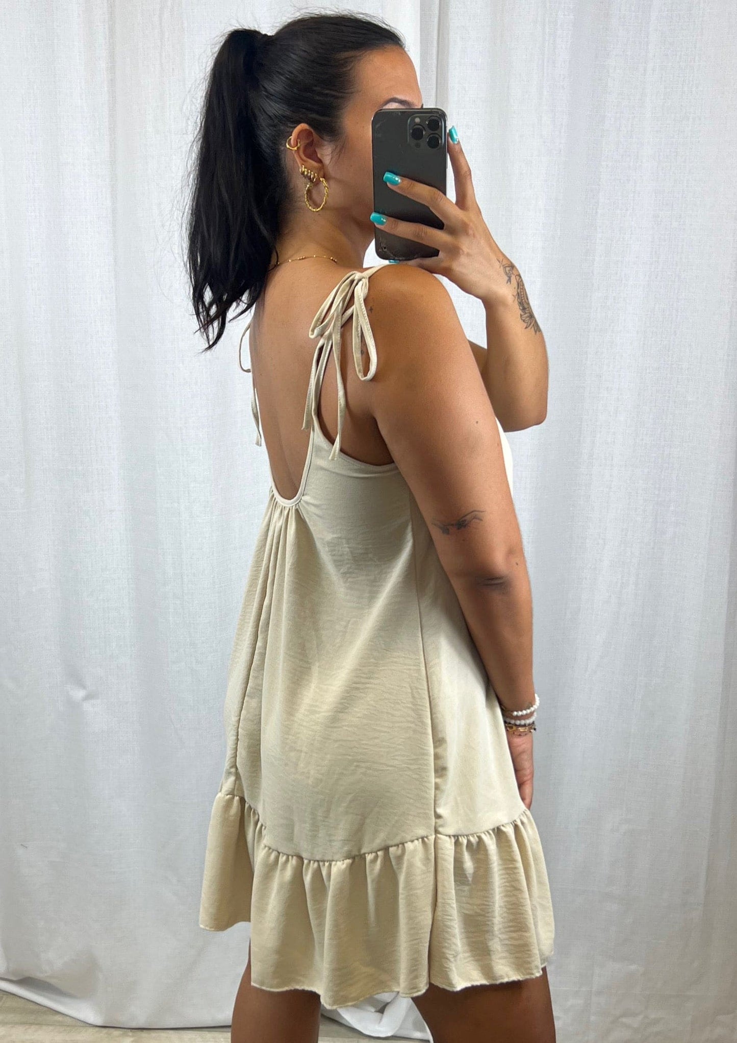 Robe courte beige - Boutique de vêtements pour femmes DRAGUIGNAN