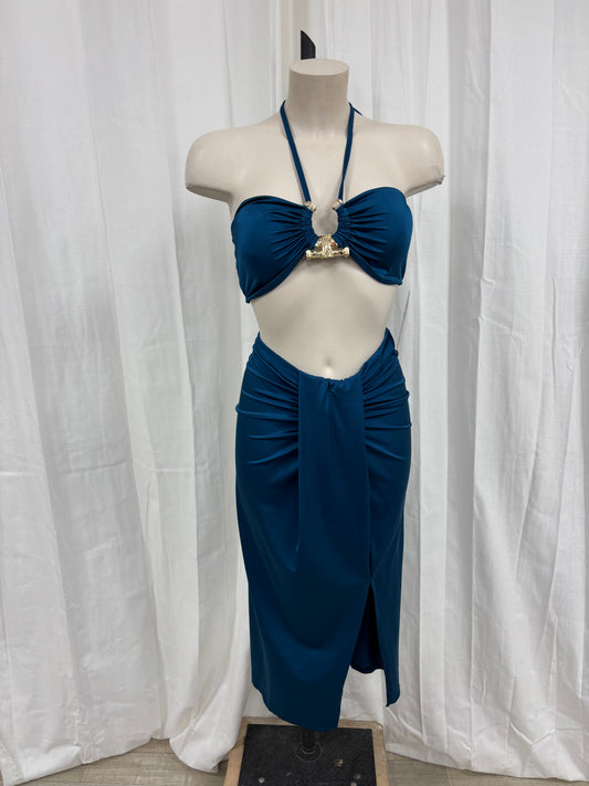 Ensemble bleu de soirée