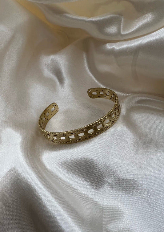 Manchette bracelet Doré en acier inoxydable - Boutique de vêtements pour femmes DRAGUIGNAN